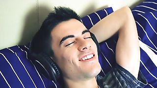 Jordi El Nio Polla ravages youthfull big-titted acquaintance of his sister