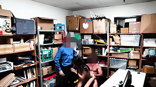 Security officers shag a girl fraud credit card user