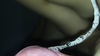 Elle Me Reveille En Pleine Nuit Pour Me Sucer Les Parents Sont Juste A Cote