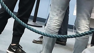 Teen magnificent bow gams and gash gap close up