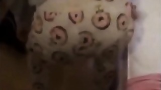 Ma diminutive beurette se doigte pour me chauffer